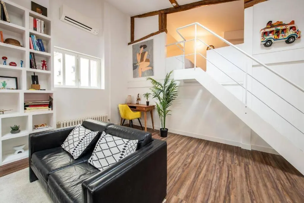Magnifique Loft Avec Exterieur Apartment Paris France